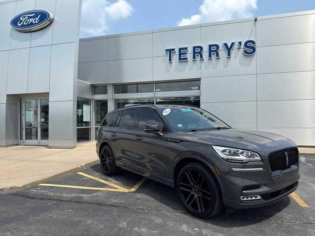 2022 Lincoln Aviator Black Label — photo 1 of 1