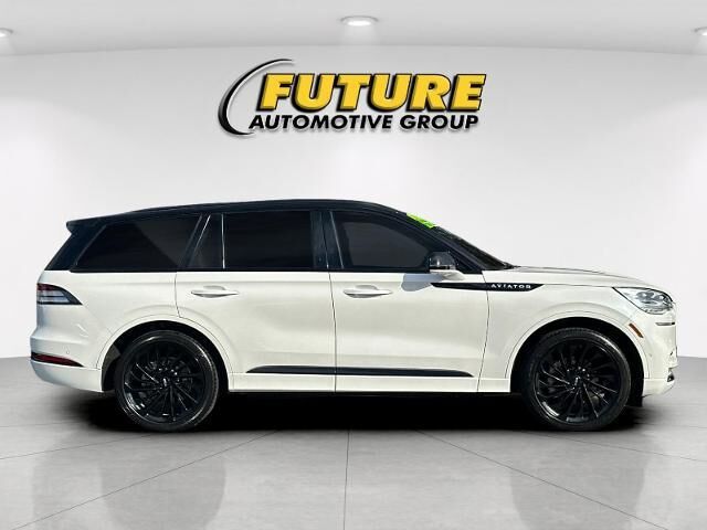 2023 Lincoln Aviator Black Label — photo 1 of 34