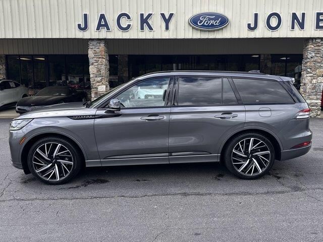 2025 Lincoln Aviator Black Label