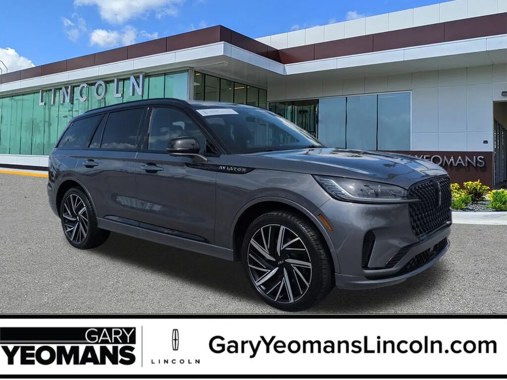2025 Lincoln Aviator Black Label — photo 1 of 104