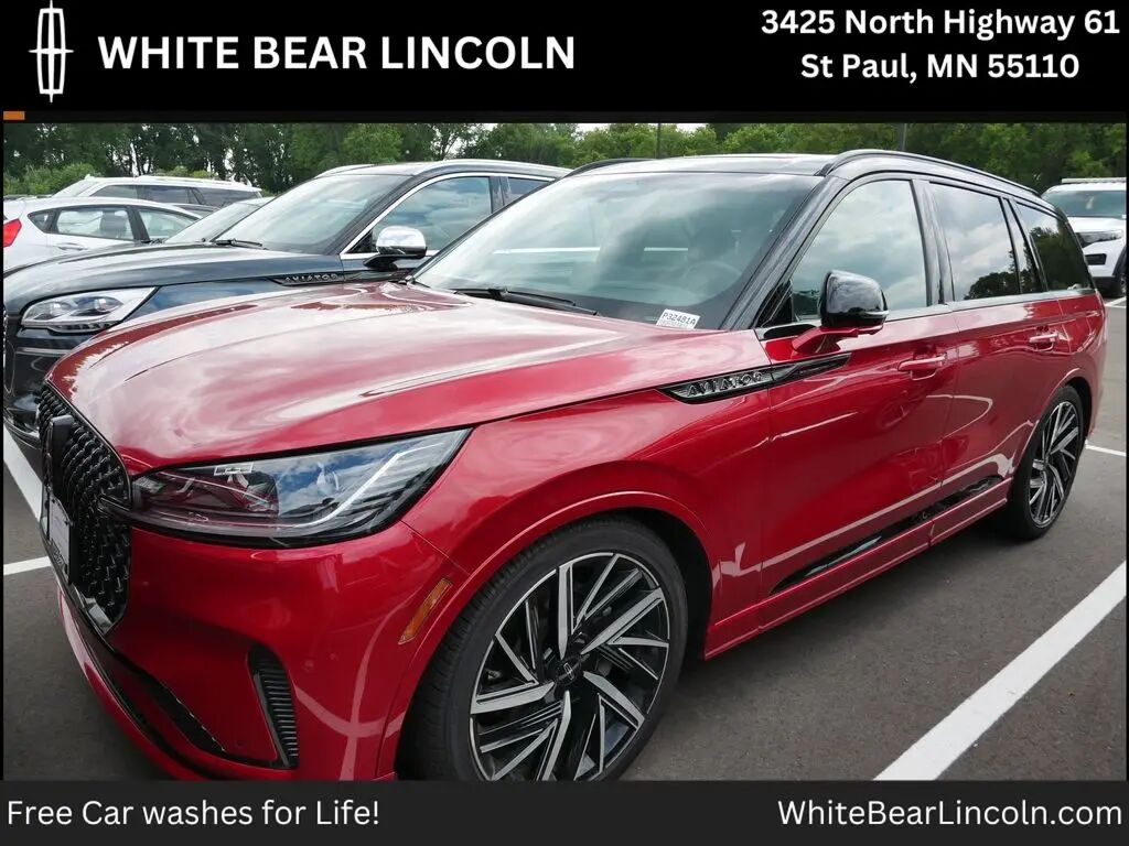2025 Lincoln Aviator Black Label — photo 1 of 8