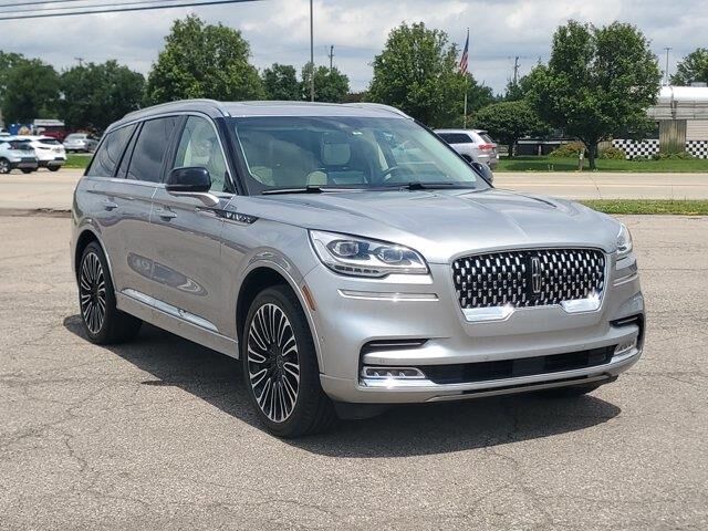 2024 Lincoln Aviator Black Label — photo 1 of 1
