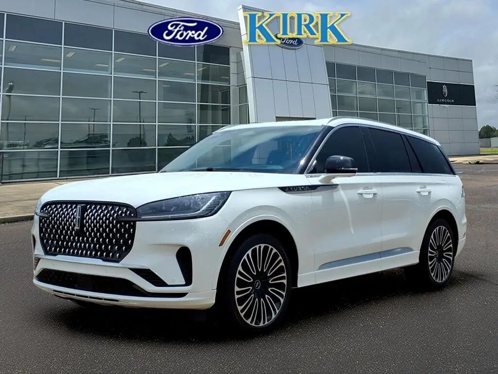 2025 Lincoln Aviator Black Label — photo 1 of 16
