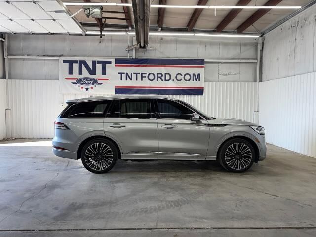 2020 Lincoln Aviator Black Label