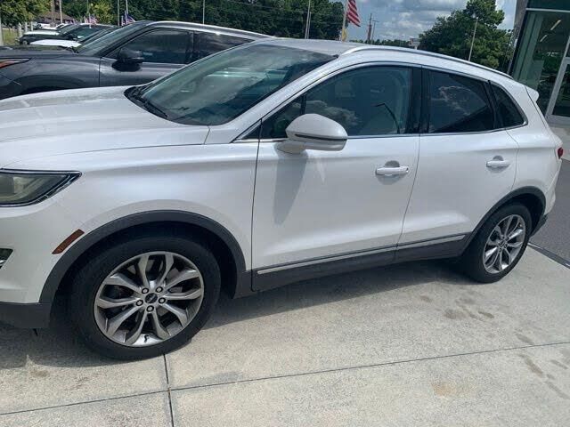 2015 Lincoln MKC Base — photo 1 of 1