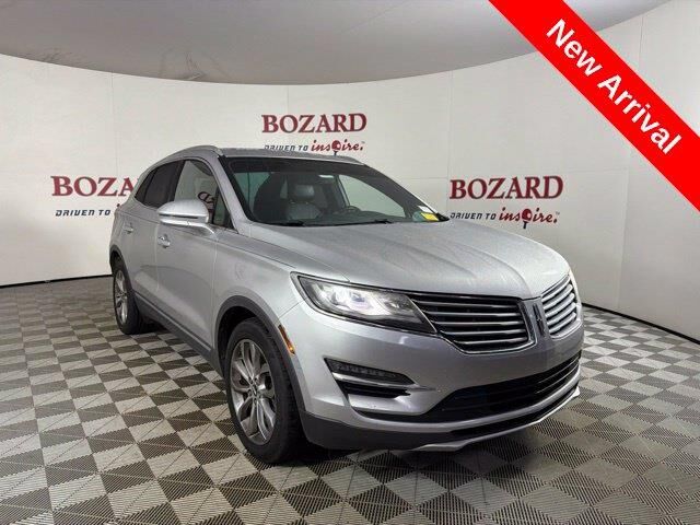 2015 Lincoln MKC Base