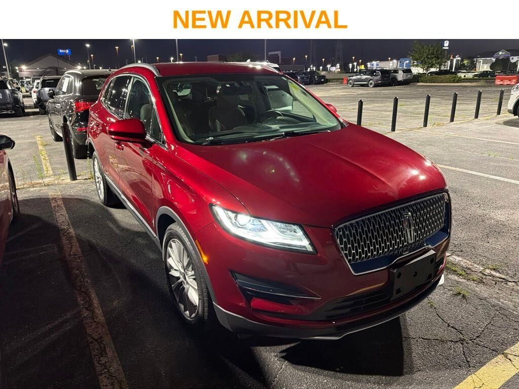 2019 Lincoln MKC Premiere — photo 1 of 26