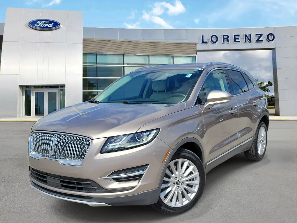 2019 Lincoln MKC Premiere — photo 1 of 13