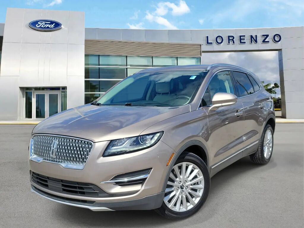 2019 Lincoln MKC Premiere — photo 1 of 13