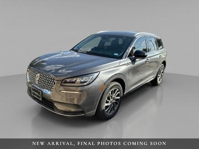 2022 Lincoln Corsair Standard — photo 1 of 10