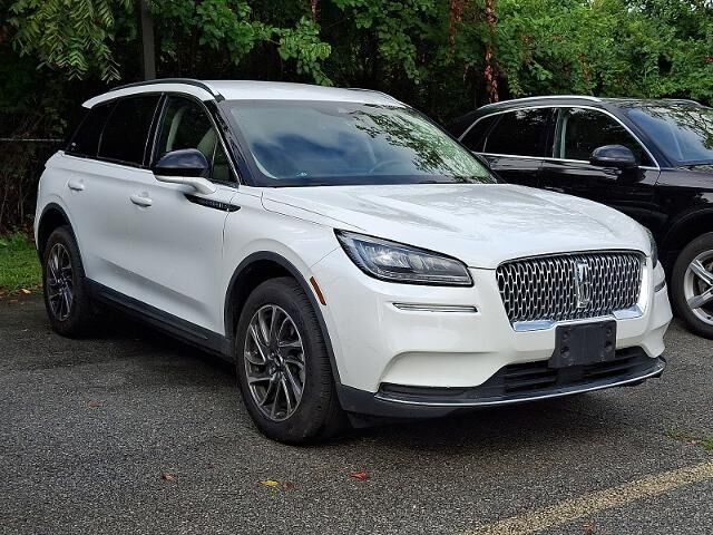 2021 Lincoln Corsair Standard — photo 1 of 4