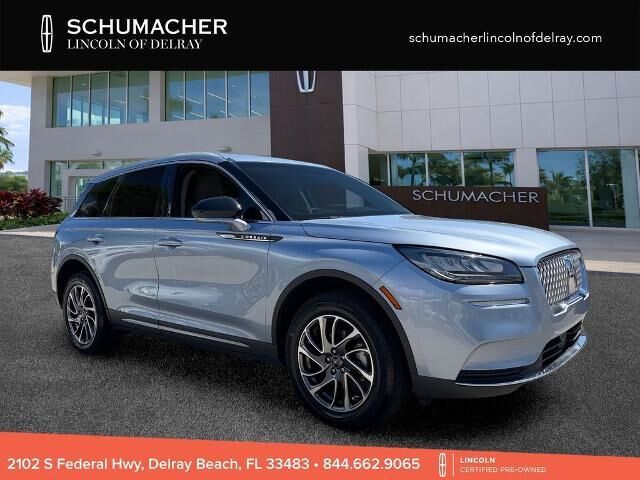2022 Lincoln Corsair Standard — photo 1 of 13