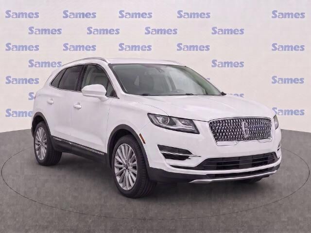 2019 Lincoln MKC Premiere — photo 1 of 13