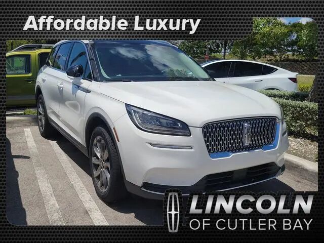 2022 Lincoln Corsair Standard — photo 1 of 4