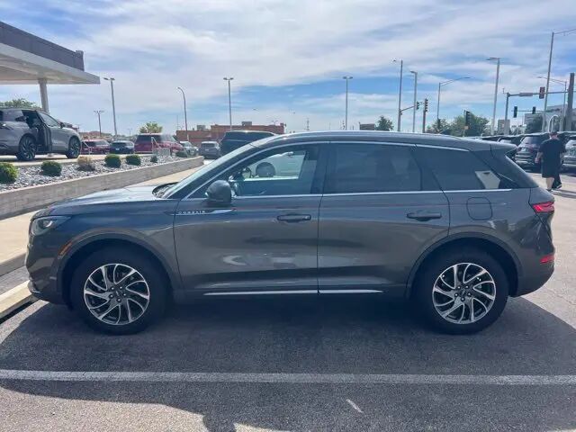 2020 Lincoln Corsair Standard — photo 1 of 2