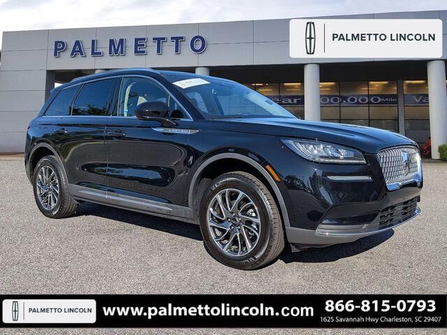 2022 Lincoln Corsair Standard — photo 1 of 26