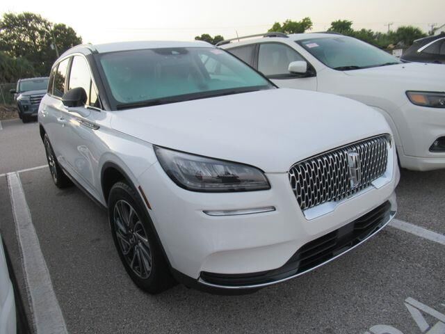 2022 Lincoln Corsair Standard — photo 1 of 13