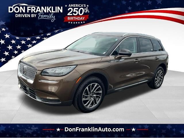 2022 Lincoln Corsair Standard — photo 1 of 15