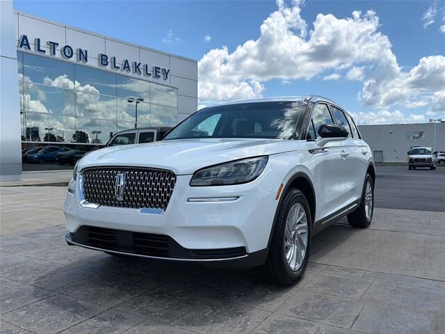 2022 Lincoln Corsair Standard — photo 1 of 12