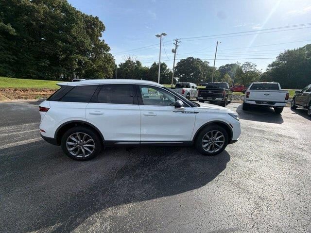 2020 Lincoln Corsair Standard — photo 1 of 12
