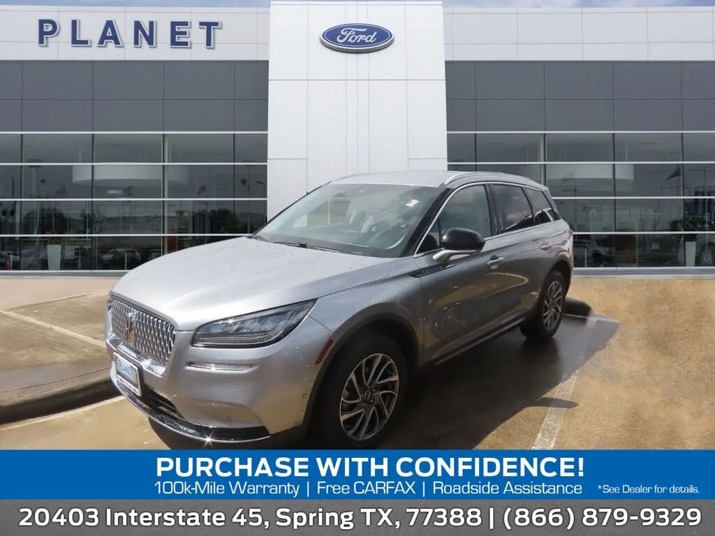 2022 Lincoln Corsair Standard — photo 1 of 11