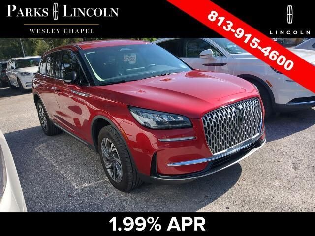 2023 Lincoln Corsair Standard — photo 1 of 39