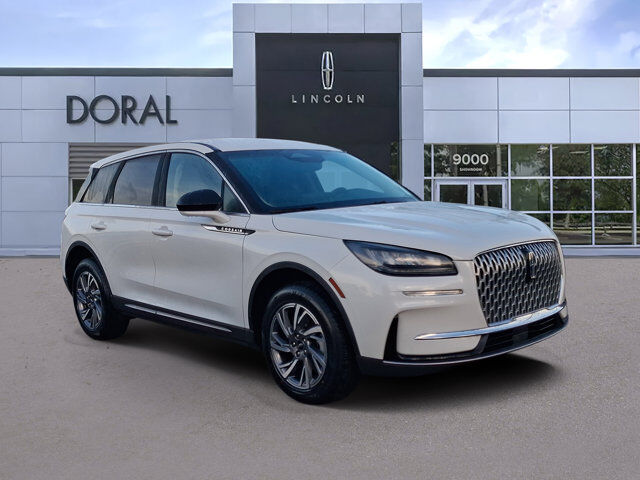 2023 Lincoln Corsair Standard — photo 1 of 1