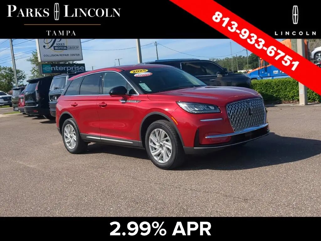 2025 Lincoln Corsair Premiere — photo 1 of 13