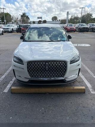 2024 Lincoln Corsair Premiere — photo 1 of 14