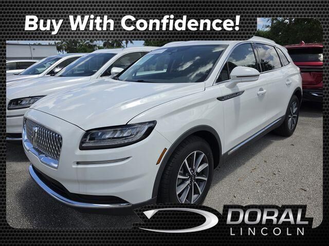 2024 Lincoln Corsair Premiere — photo 1 of 24