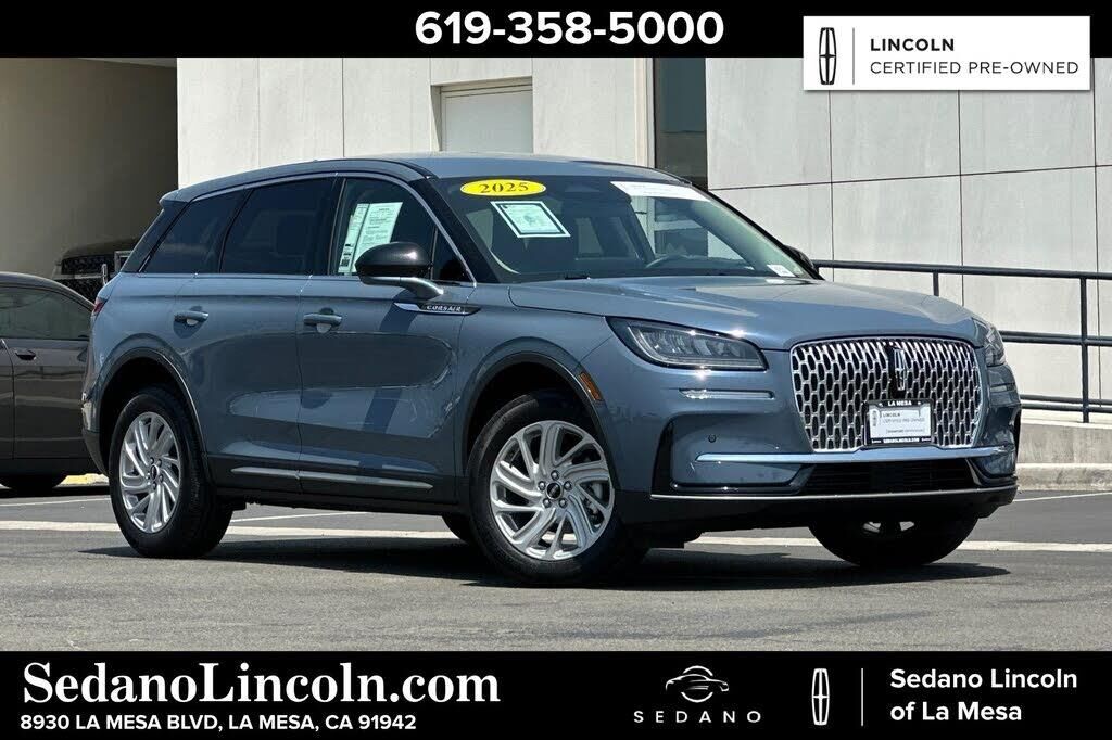 2025 Lincoln Corsair Premiere — photo 1 of 1