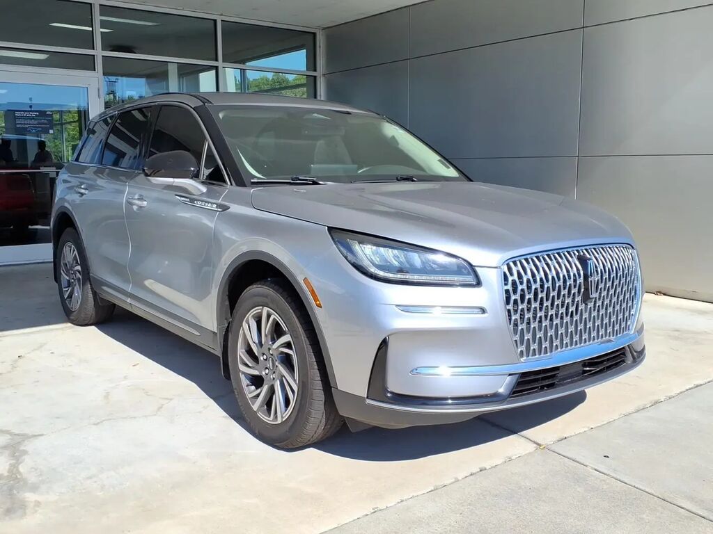 2023 Lincoln Corsair Standard — photo 1 of 13
