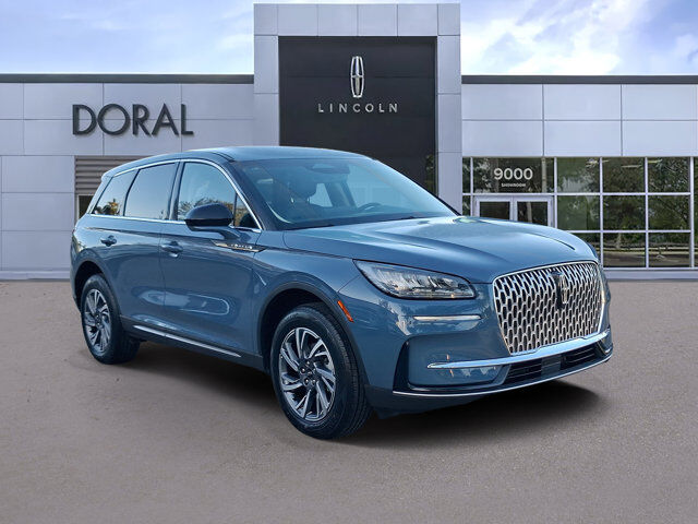 2023 Lincoln Corsair Standard — photo 1 of 1