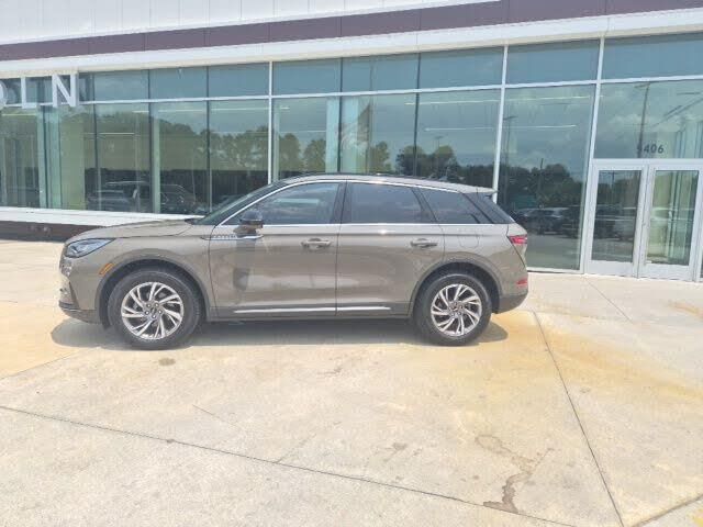 2025 Lincoln Corsair Premiere — photo 1 of 2