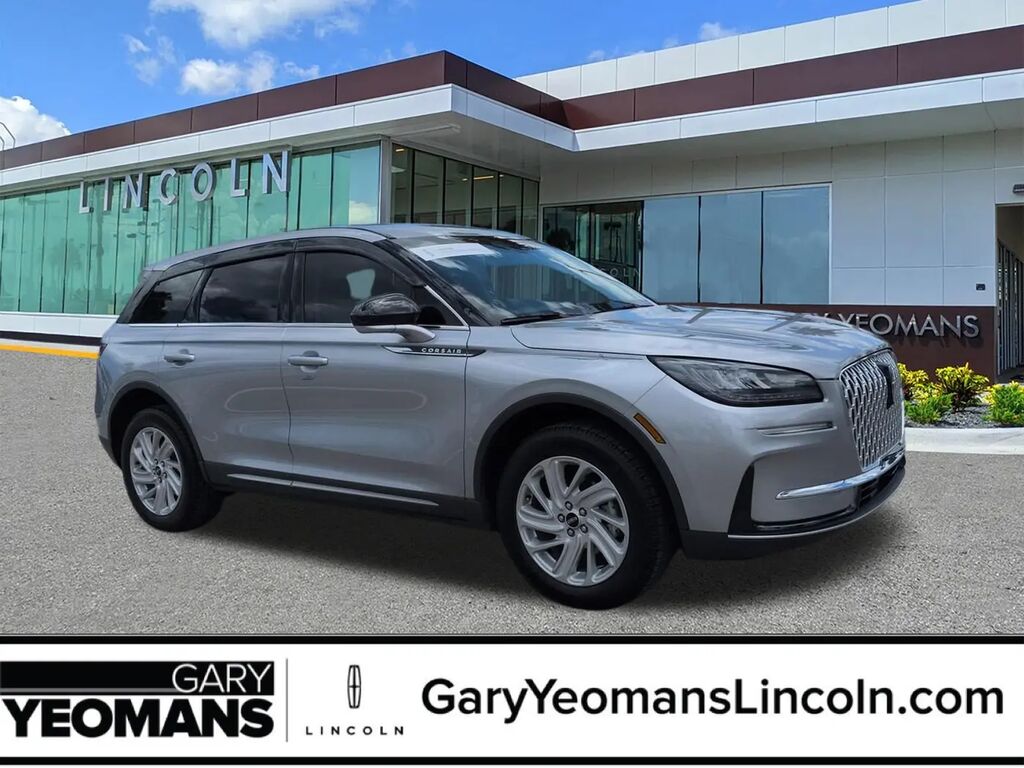 2023 Lincoln Corsair Standard — photo 1 of 132