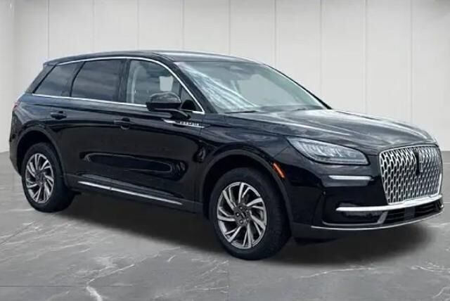 2024 Lincoln Corsair Premiere — photo 1 of 13
