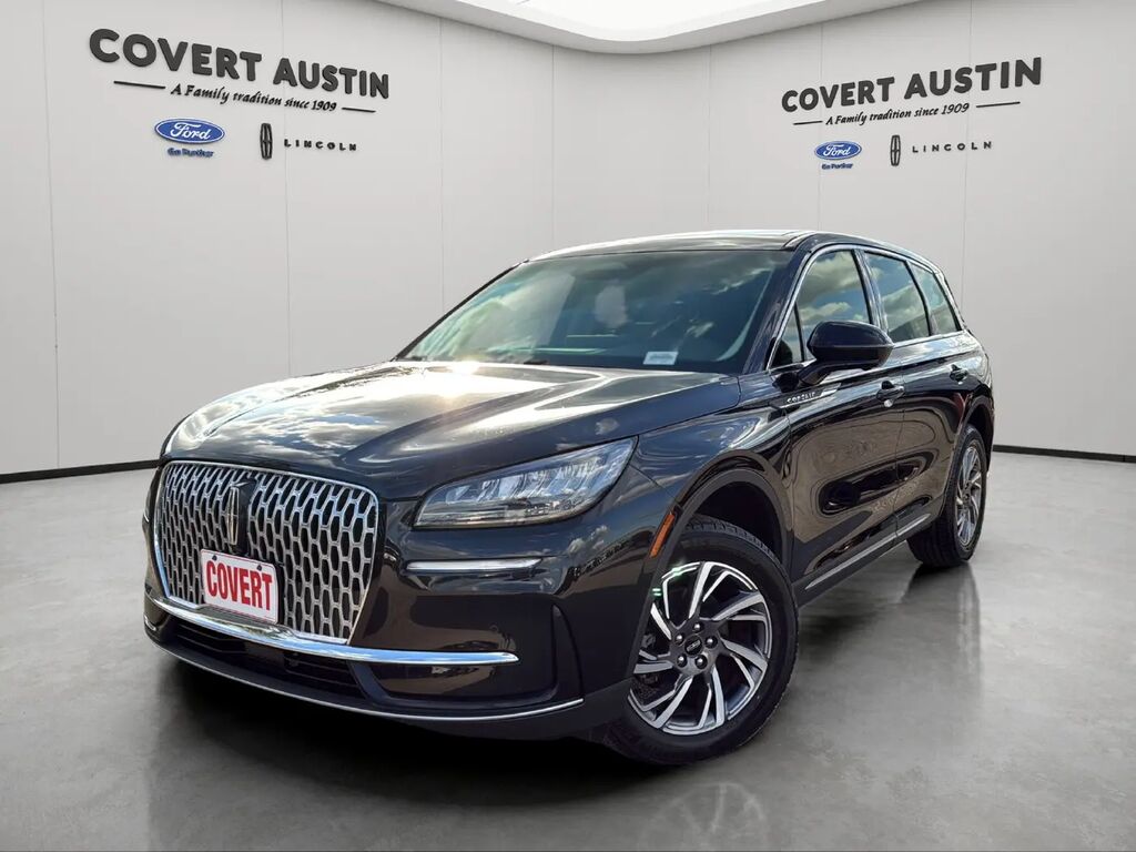 2024 Lincoln Corsair Premiere — photo 1 of 13