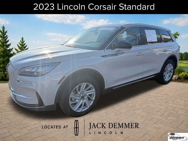 2023 Lincoln Corsair Standard — photo 1 of 13