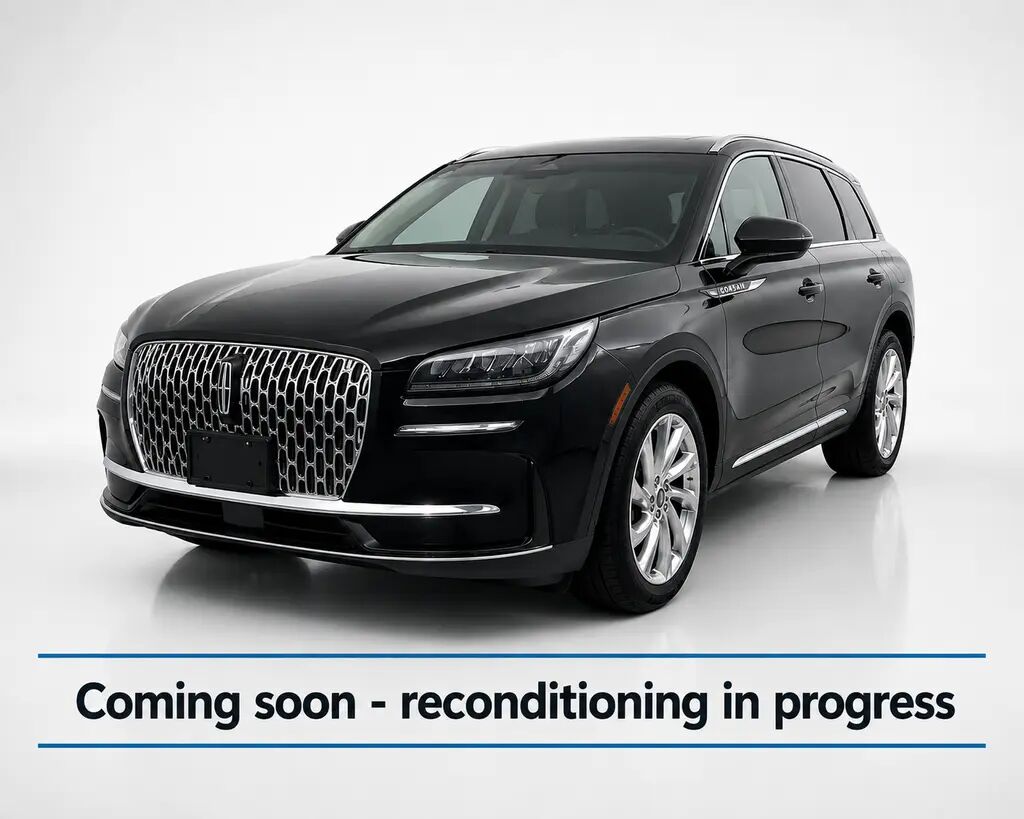 2023 Lincoln Corsair Standard — photo 1 of 16