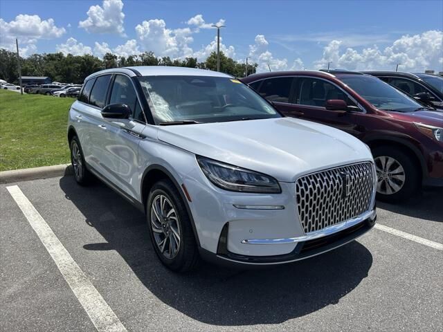 2025 Lincoln Corsair Premiere — photo 1 of 36