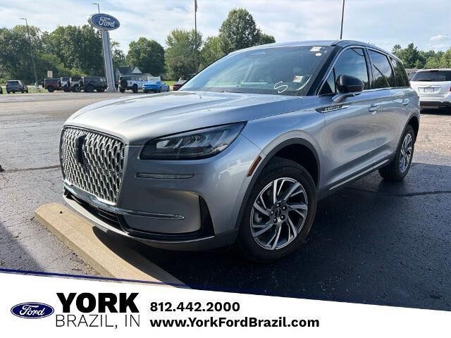 2023 Lincoln Corsair Standard — photo 1 of 26