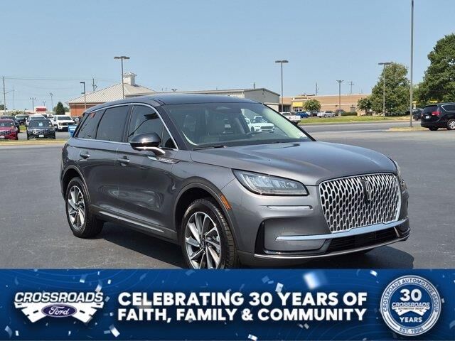 2024 Lincoln Corsair Premiere — photo 1 of 27