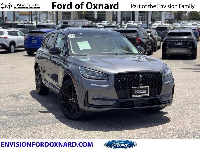 2024 Lincoln Corsair Premiere — photo 1 of 14