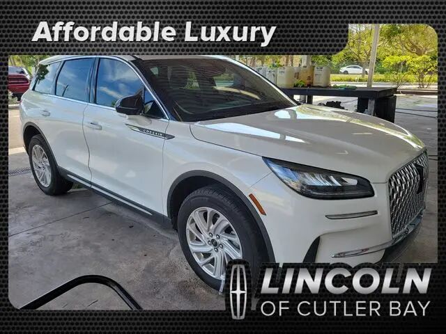 2024 Lincoln Corsair Premiere — photo 1 of 5