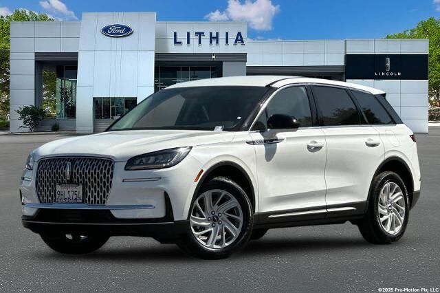 2023 Lincoln Corsair Standard