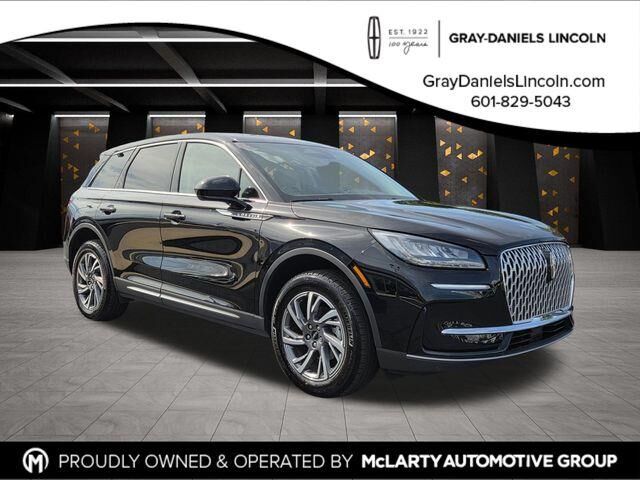 2023 Lincoln Corsair Standard — photo 1 of 26