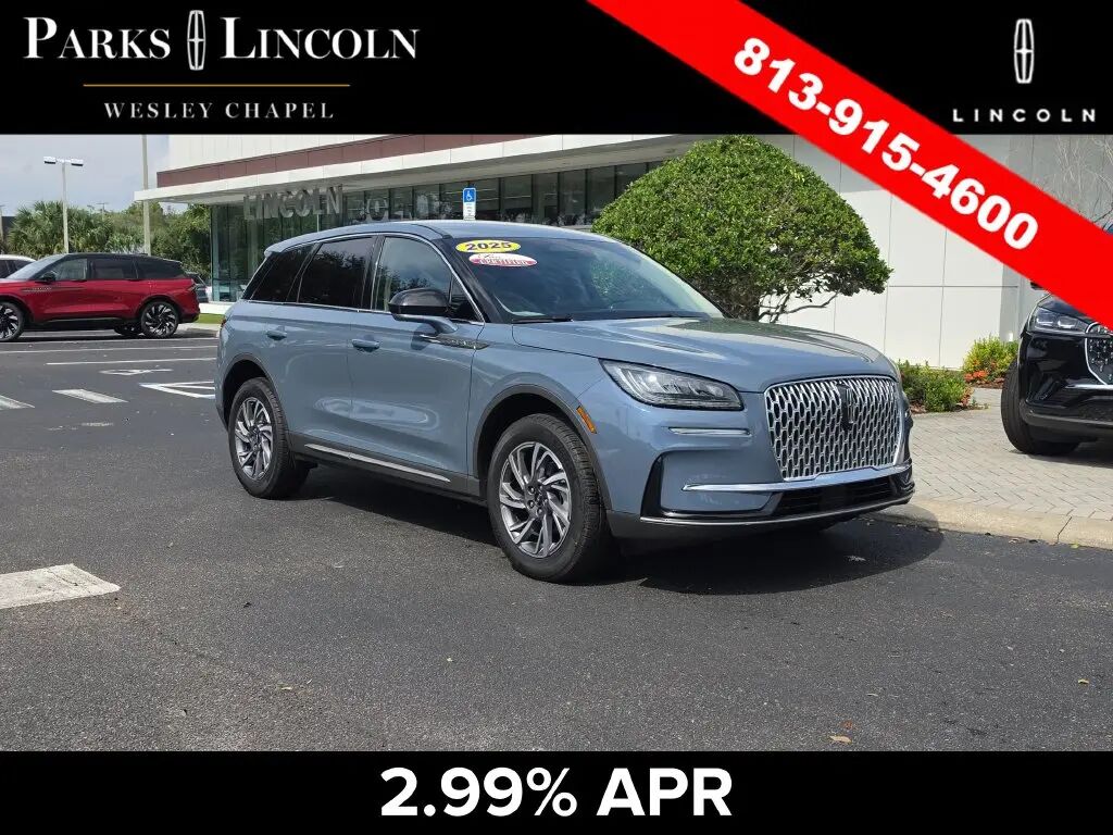 2025 Lincoln Corsair Premiere — photo 1 of 13