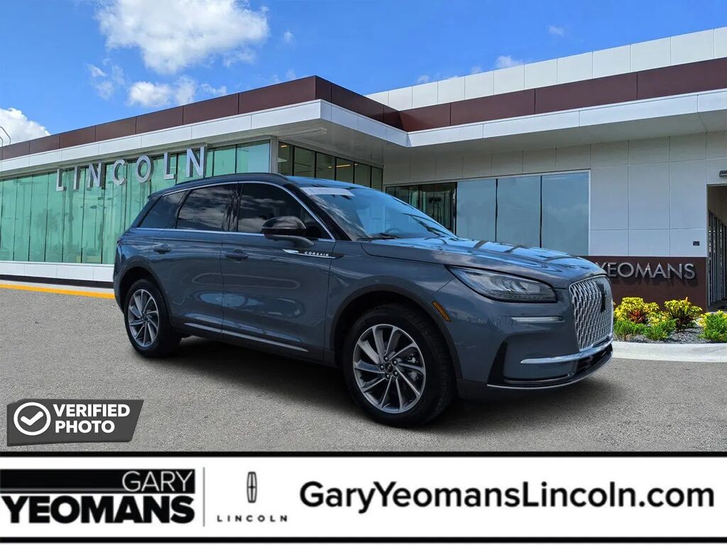 2026 Lincoln Corsair Premiere — photo 1 of 13