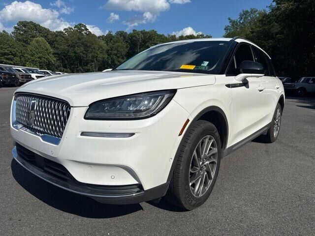 2022 Lincoln Corsair Standard — photo 1 of 26