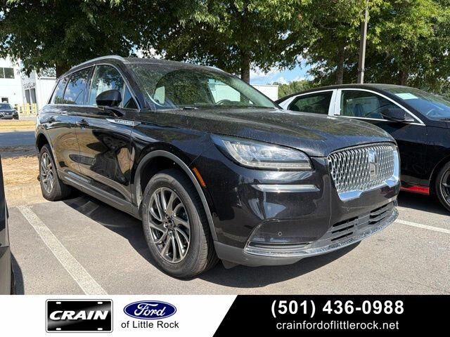 2021 Lincoln Corsair Standard — photo 1 of 18